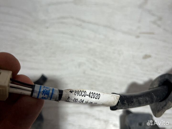 Toyota RAV4 xa50 проводка датчика ABS