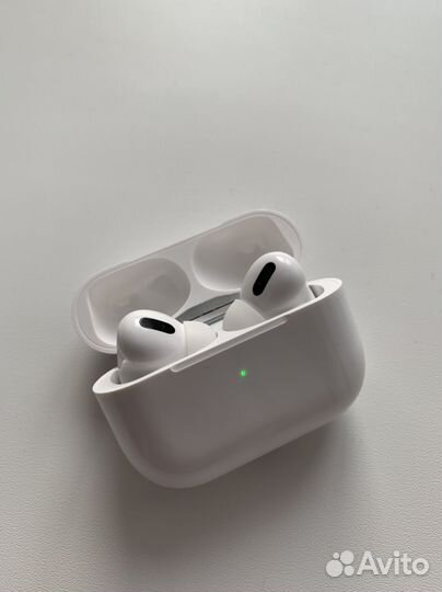 Беспроводные наушники AirPods Pro