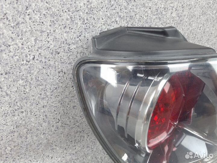 Стоп сигнал задний левый Toyota Harrier MCU15