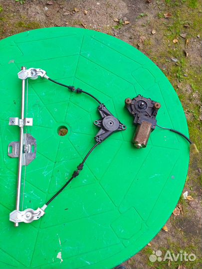 Стеклоподъемник