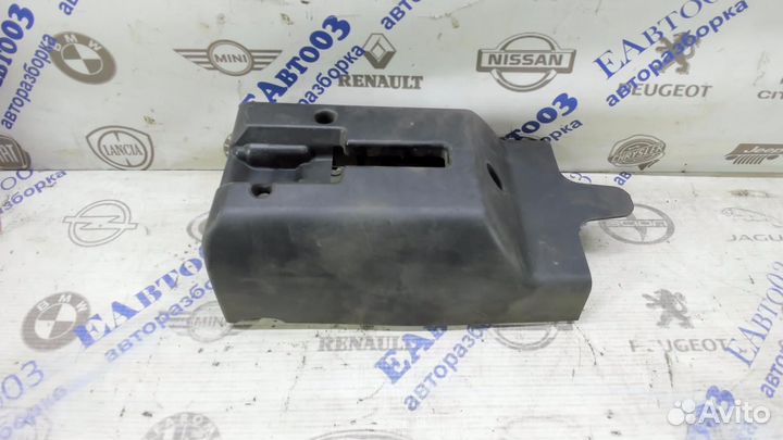 Кожух рулевой колонки нижний Ford Fusion 2002-2012