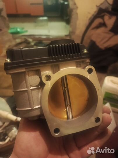 Дроссельная заслонка