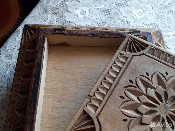 Ларец и шкатулки винтаж