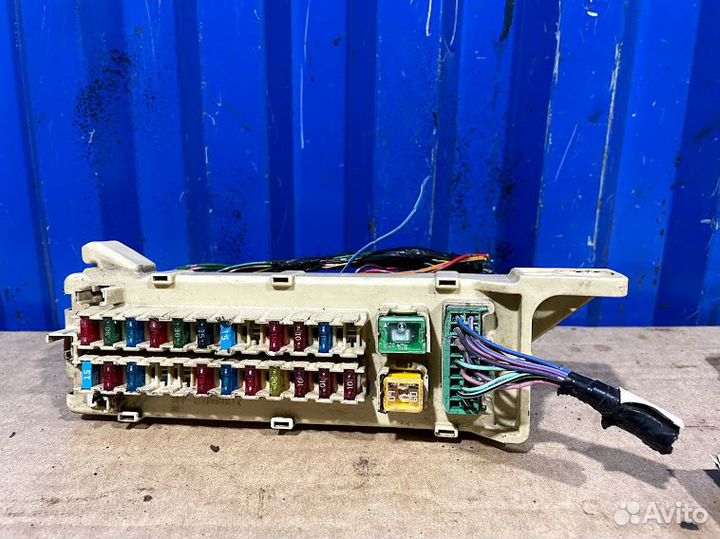 Блок предохранителей Mazda Mpv LW 2.5 GY-DE 2000