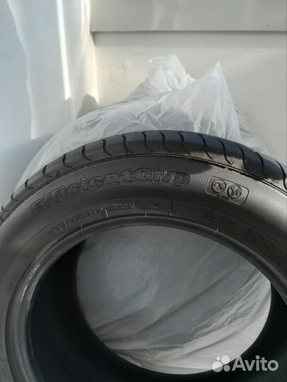 Goodyear EfficientGrip Compact 235/60 R17 102V