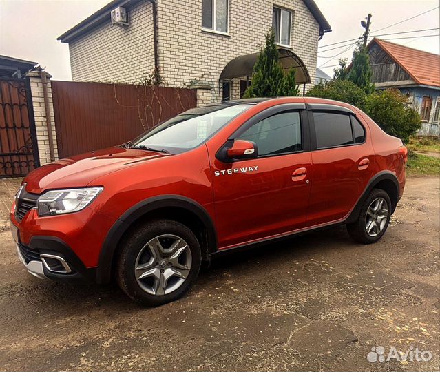 Renault Logan Stepway 1.6 МТ, 2019, 49 529 км
