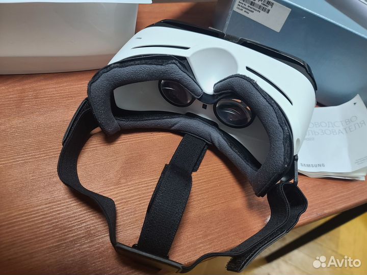 Очки виртуальной реальности samsung Gear VR