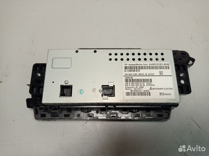 Дисплей центральной консоли от Mersedes GLK