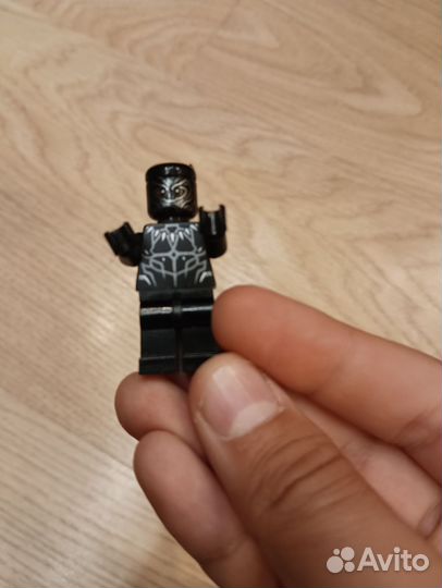 Lego минифигурки Marvel