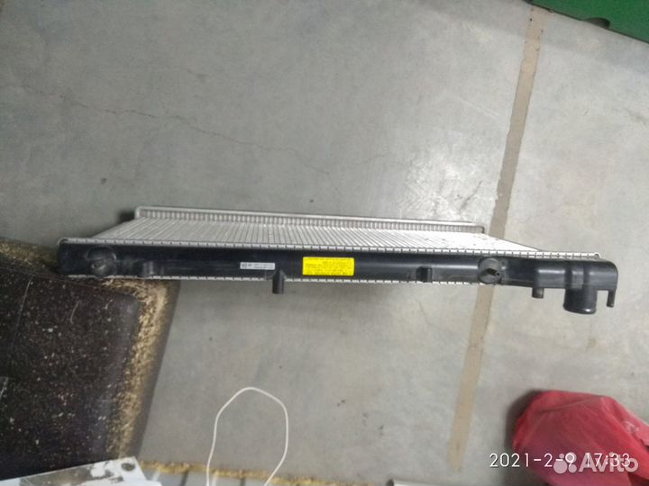 Радиатор охлаждения двс Subaru