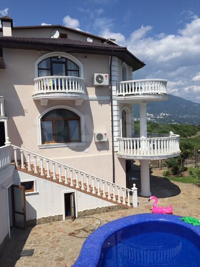 2-к. квартира, 60 м², 3/4 эт.