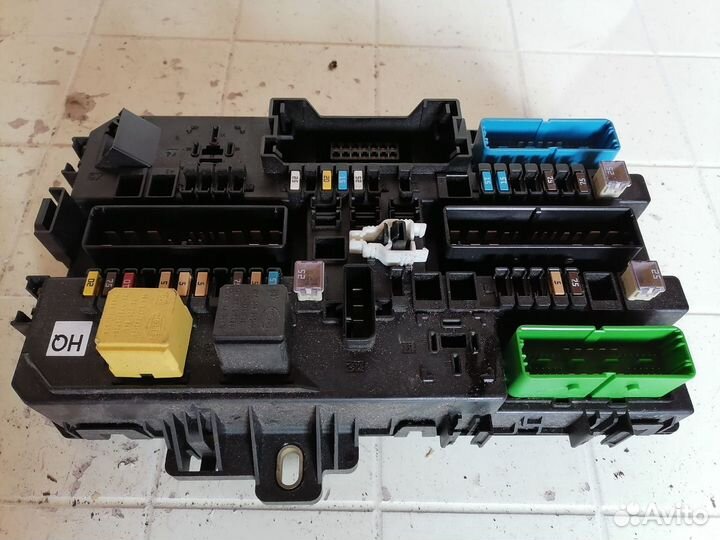 Блок предохранителей Opel Zafira B 2006 1.8 МКПП