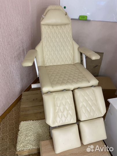 Кресло педикюрное
