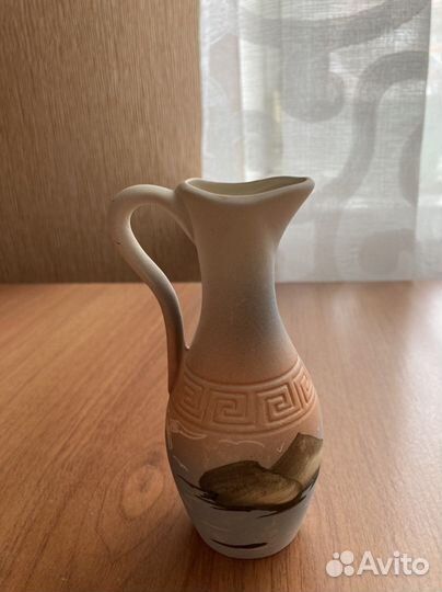 Кувшин и крушка