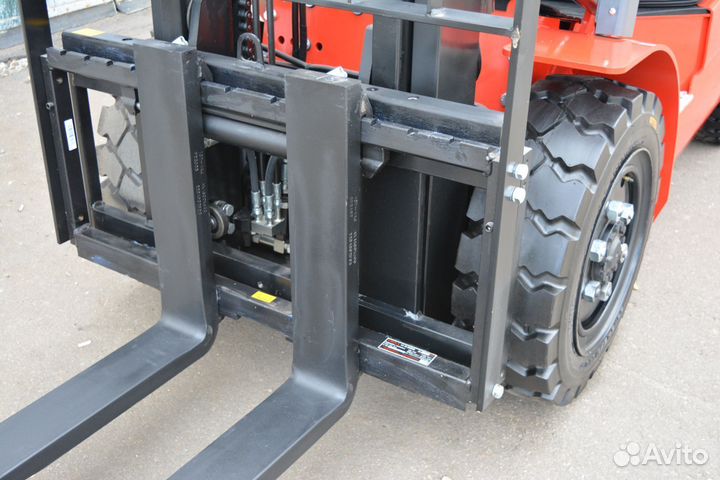 Вилочный погрузчик OXLIFT CPCD30, 2023