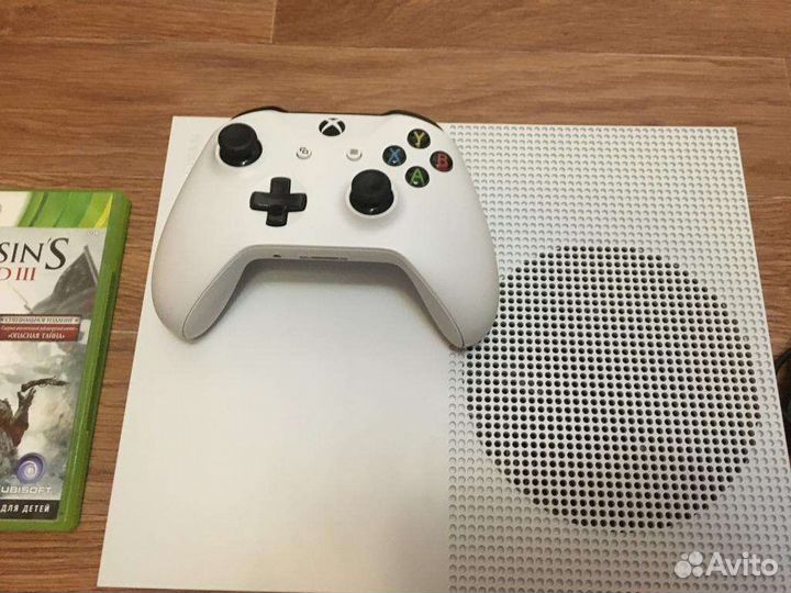 Xbox One s 1tb с играми