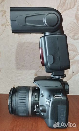 Зеркальный фотоаппарат canon 550D