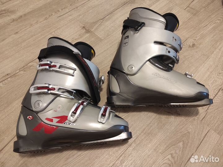 Горнолыжные ботинки
