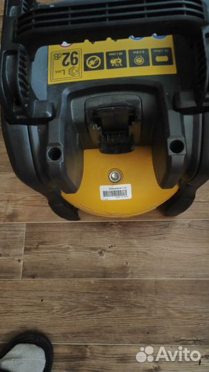 Компрессор аккумуляторный Dewalt DCC1054N-XJ