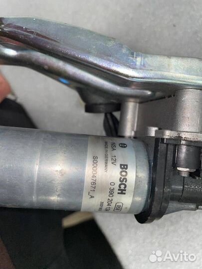 Моторчик (насос) подъема крышки багажника