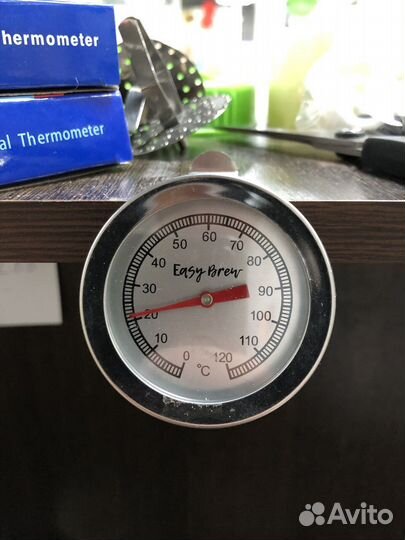 Термометр электронный. ЖК термометр и механический