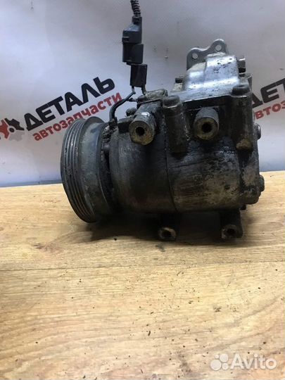 Компрессор кондиционера Hyundai Elantra XD3