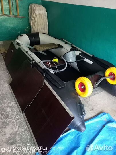 Продам лодку «Ривьера 3200 ск»