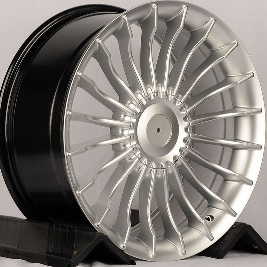 Литые диски Powcan 9.5×R19 5×120