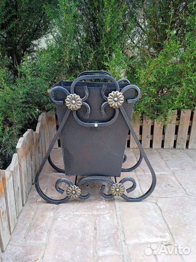 Мусорный контейнер металлический