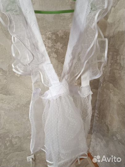 Белый школьный фартук