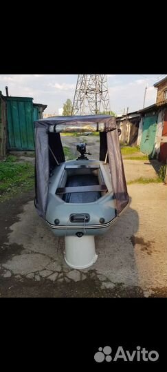Лодка с мотором