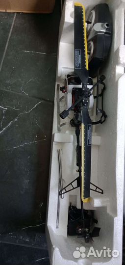 Вертолет игрушка