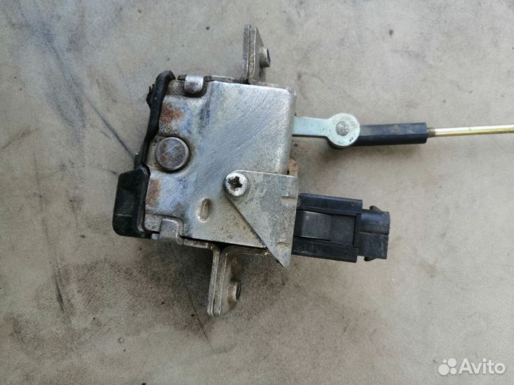 Замок багажника для BMW 5-serie E34 1988-1995