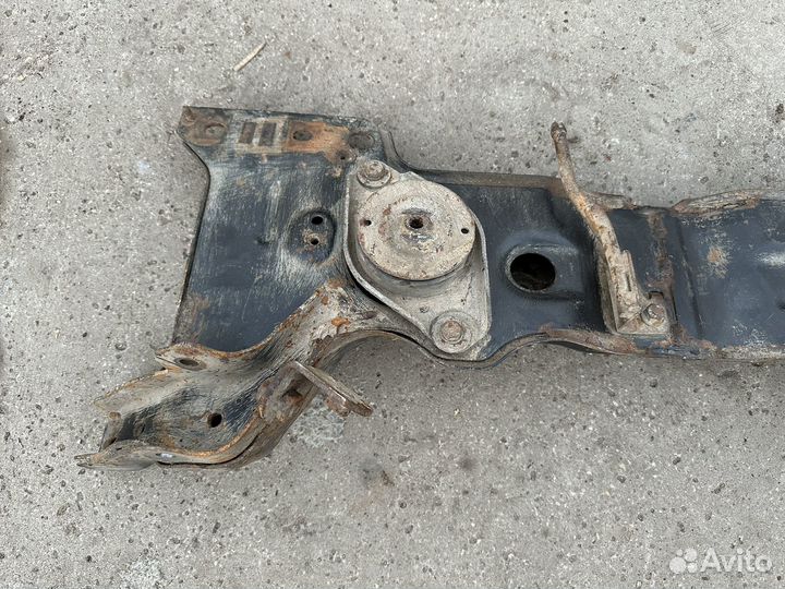 Подрамник передний Fiat Albea