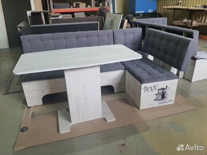 Скамья угловая со спальным местом