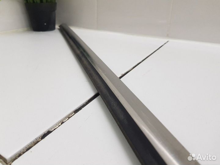 Молдинг стекла передней левой двери (Kia Ceed III)