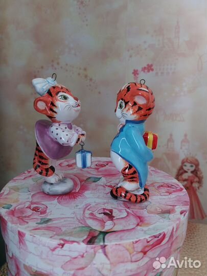 Фарфоровые елочные игрушки