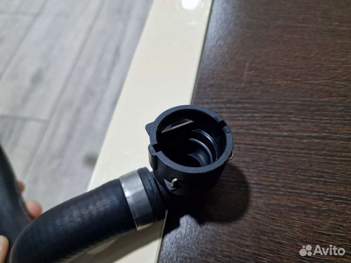 Патрубок печки Ауди А4 Б5, VW Passat B5/B5+ 1.8T