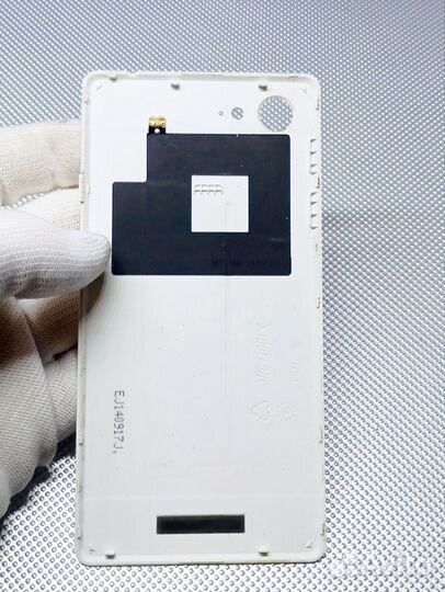 Sony Xperia E3. Задняя крышка. Оригинал