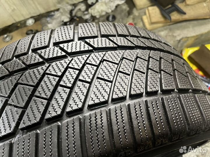 Continental ContiWinterContact TS 830 245/35 R19