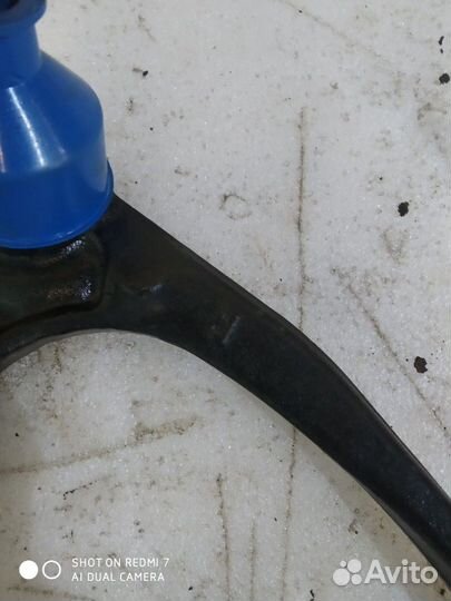 Рычаги передние верх Cadillac Escalade Tahoe 3