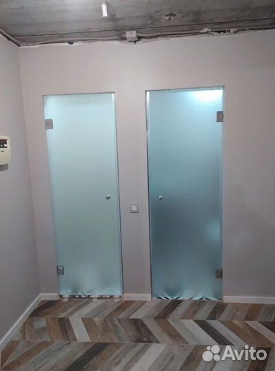 Душевая дверь