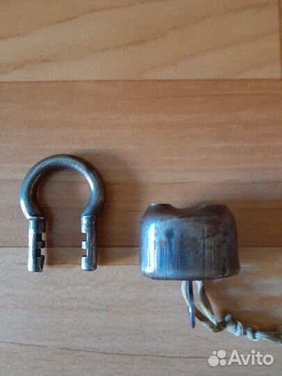 Замок старинный навесной (19-й век)