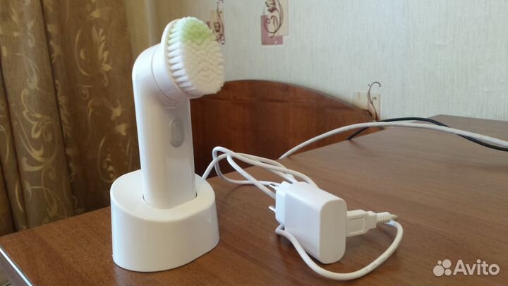 Clinique Sonic System щётка для лица