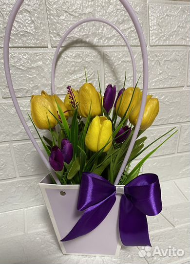 Тюльпаны цветы