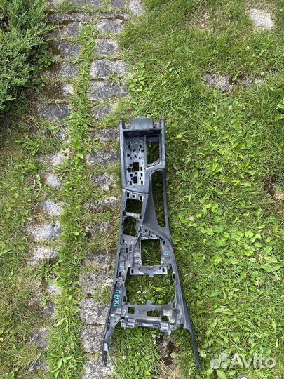 Центральная консоль F30