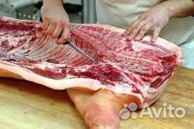 Обвальщики тушек свиней / Питание / Проживание