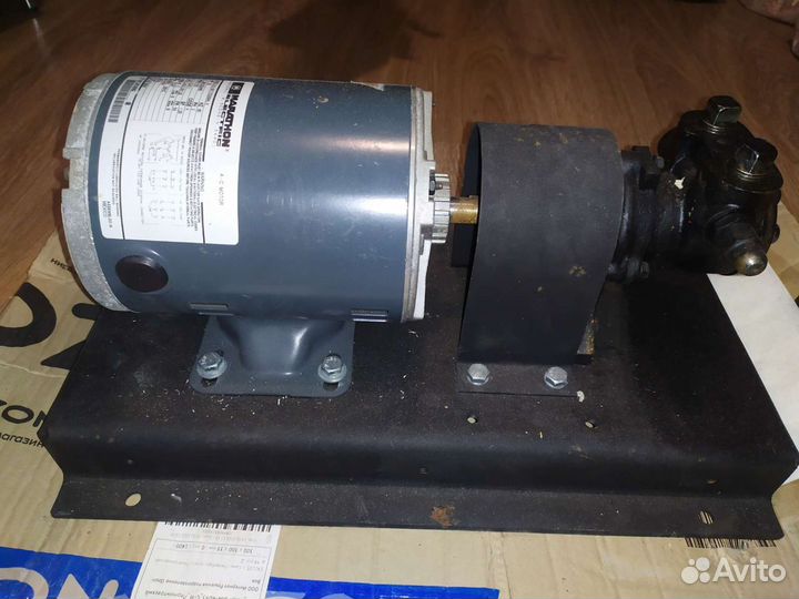 Насос масляный шестеренный