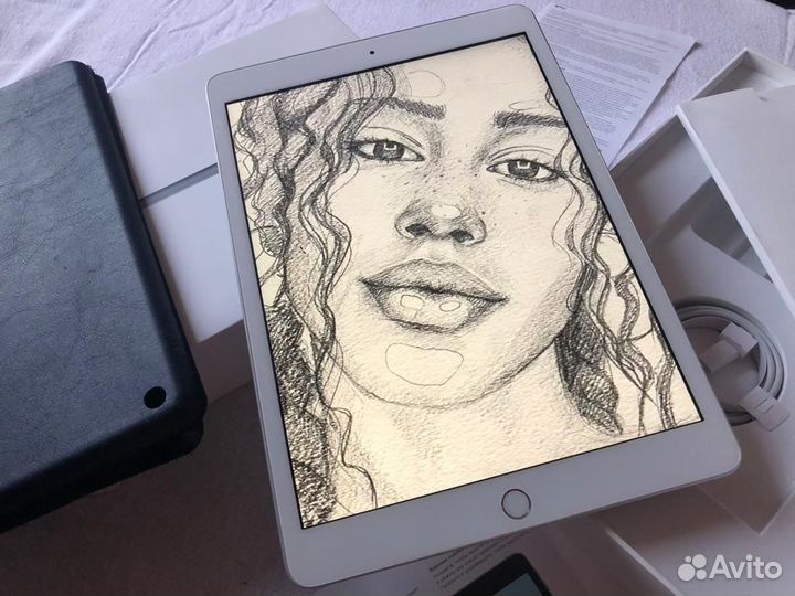 iPad 2021 8 10.2 32GB A12Bionic Идеал