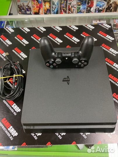 PlayStation 4 Slim 1TB